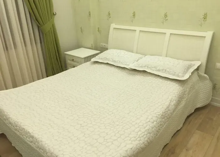 Spacious 3-story W Garden&pool,400m To Вилла Айвалык