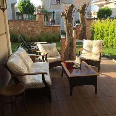 Spacious 3-story W Garden&pool,400m To