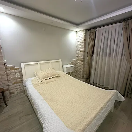 别墅 Spacious 3-story W Garden&pool,400m To Ayvalı