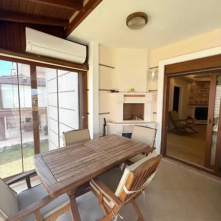 Spacious 3-story W Garden&pool,400m To *