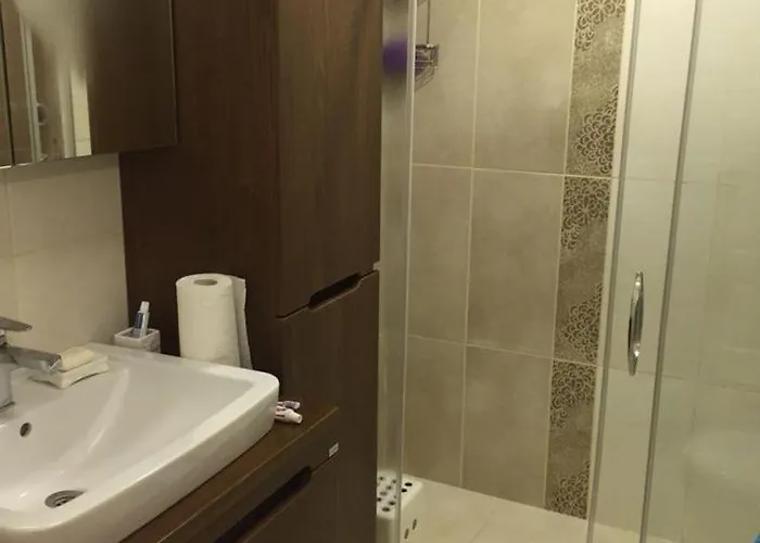 别墅 Spacious 3-story W Garden&pool,400m To Ayvalı